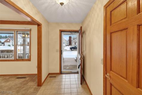 9605 Lismore Lane Mentor OH 44060