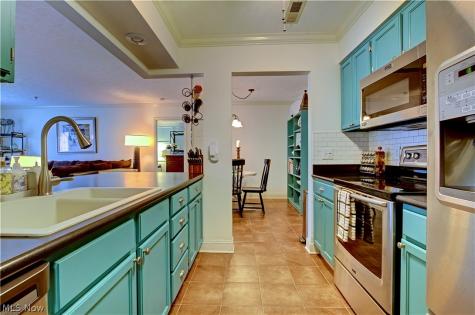 19510 Lorain Road Fairview Park OH 44126