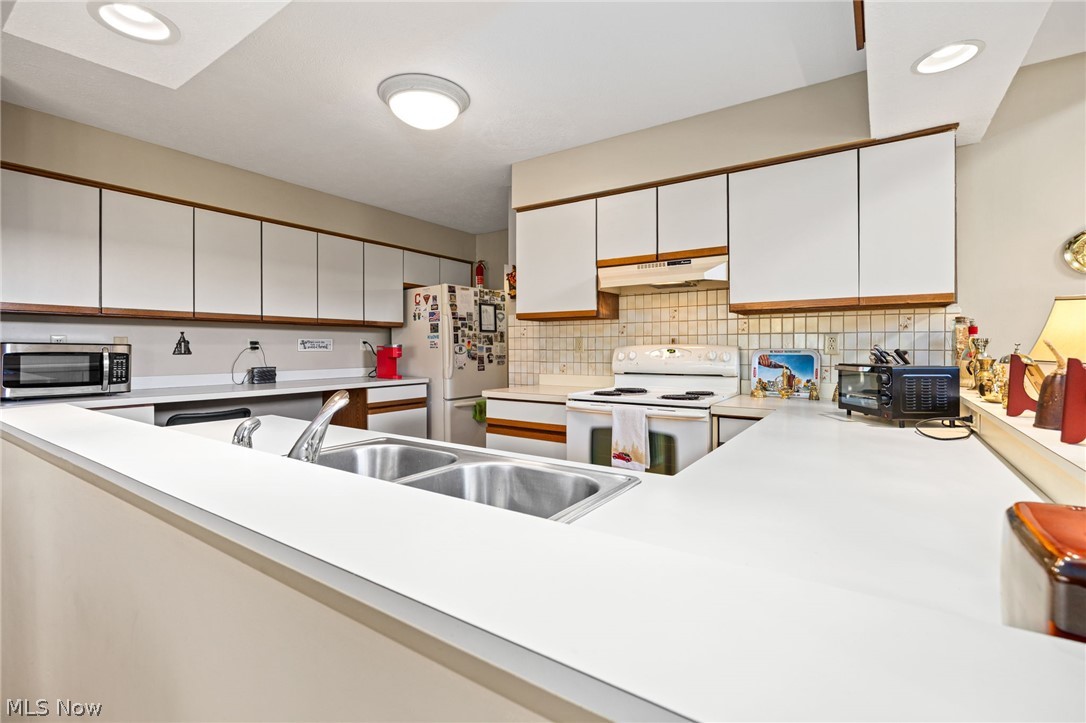 180 Lake Terrace Drive Munroe Falls OH 44262