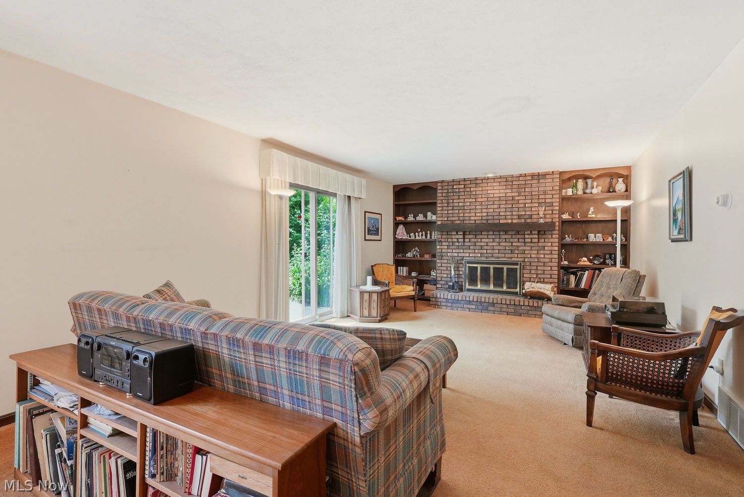 44 Westminster Lane Kent OH 44240