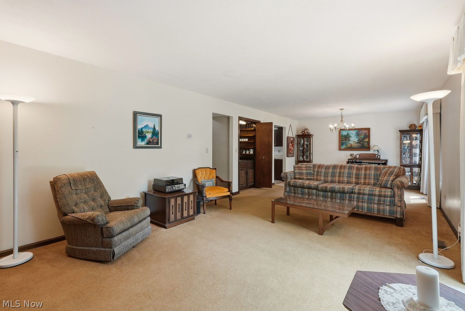 44 Westminster Lane Kent OH 44240