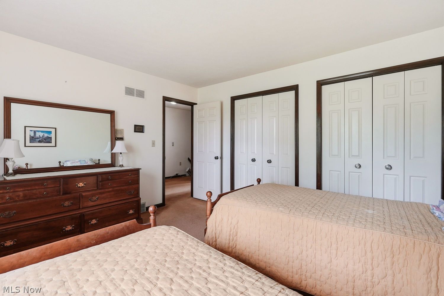 44 Westminster Lane Kent OH 44240