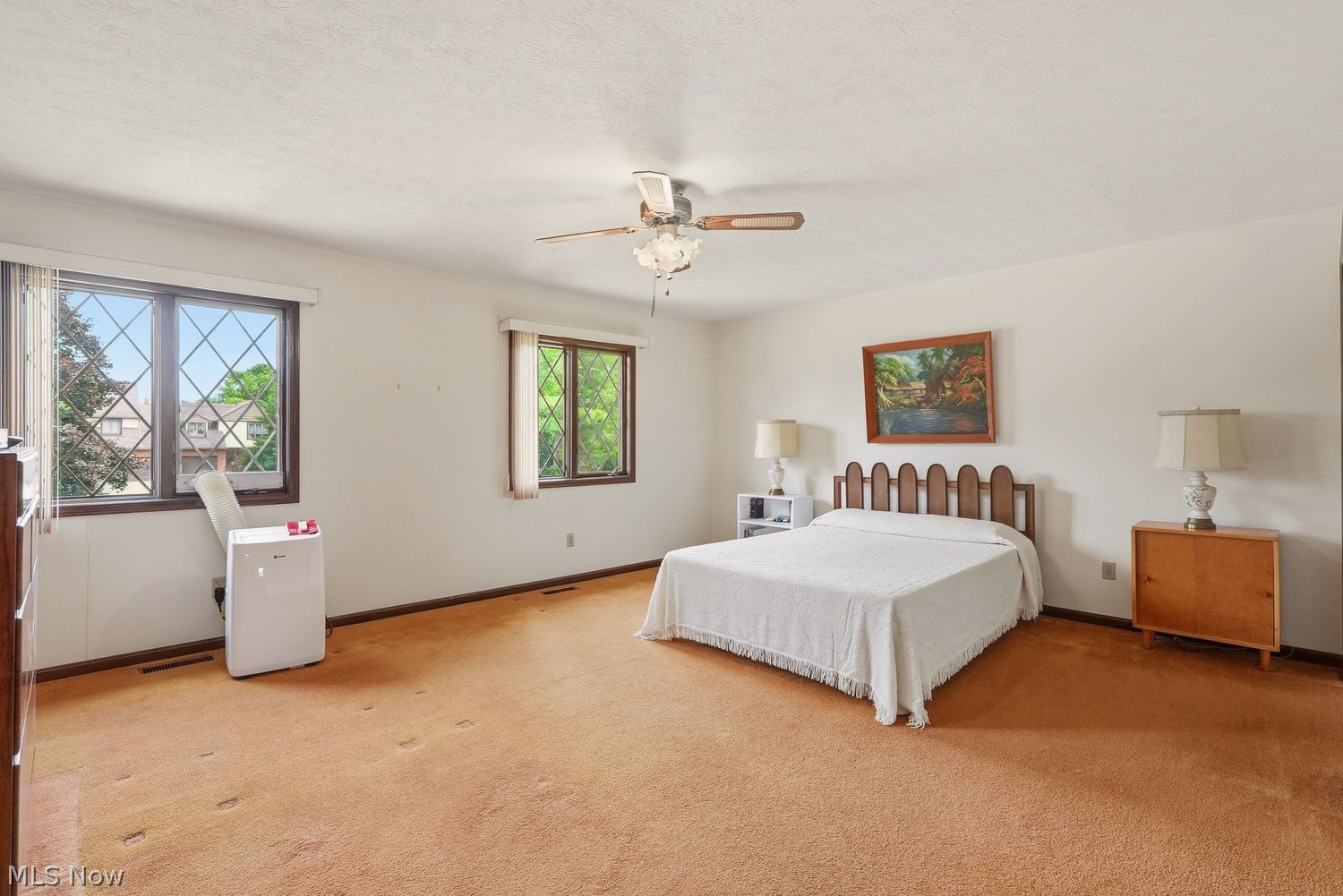 44 Westminster Lane Kent OH 44240