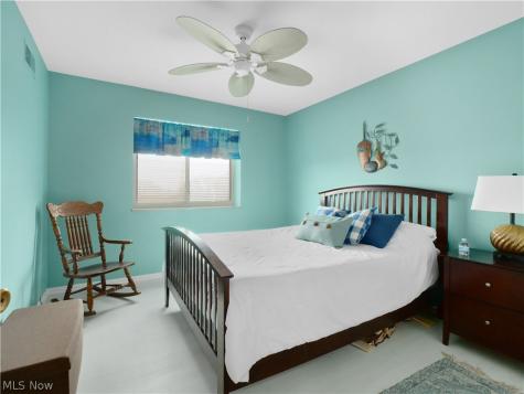 18501 Hilliard Boulevard Rocky River OH 44116