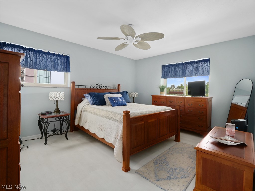 18501 Hilliard Boulevard Rocky River OH 44116