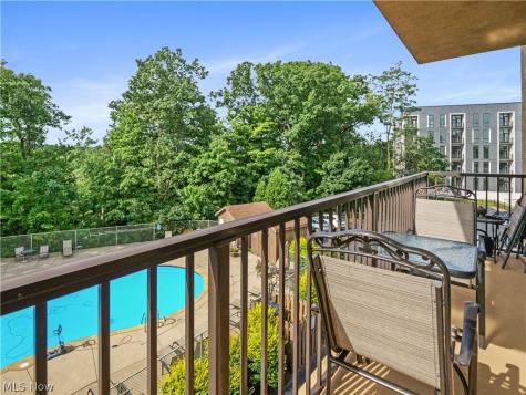 18501 Hilliard Boulevard Rocky River OH 44116