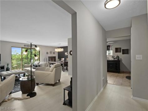 18501 Hilliard Boulevard Rocky River OH 44116