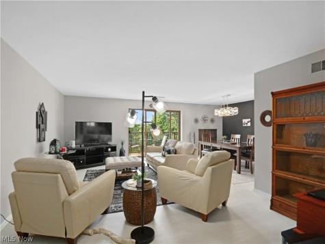 18501 Hilliard Boulevard Rocky River OH 44116