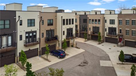 11202 North Park Place Cleveland OH 44104