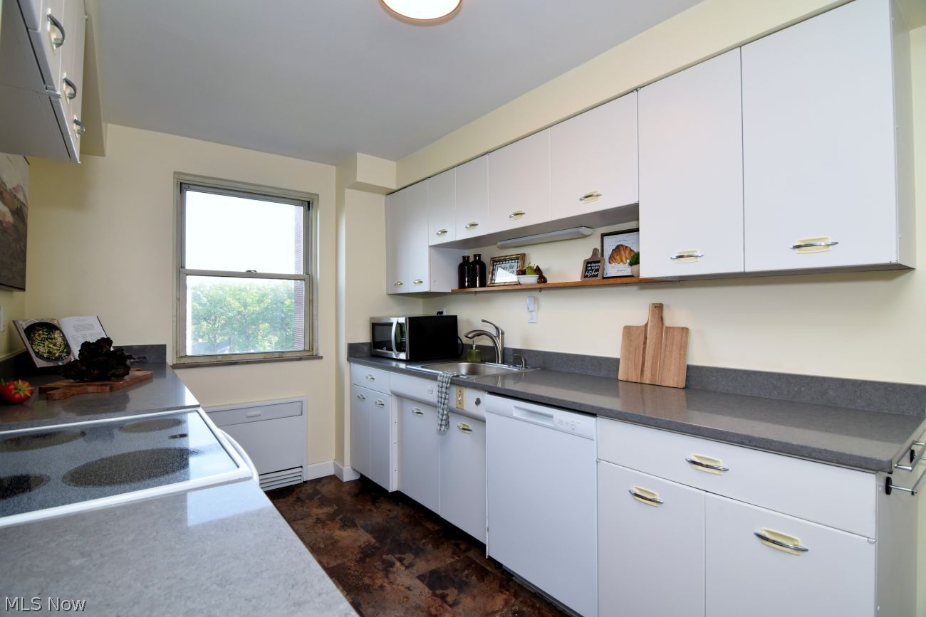 13900 Shaker Boulevard Cleveland OH 44120