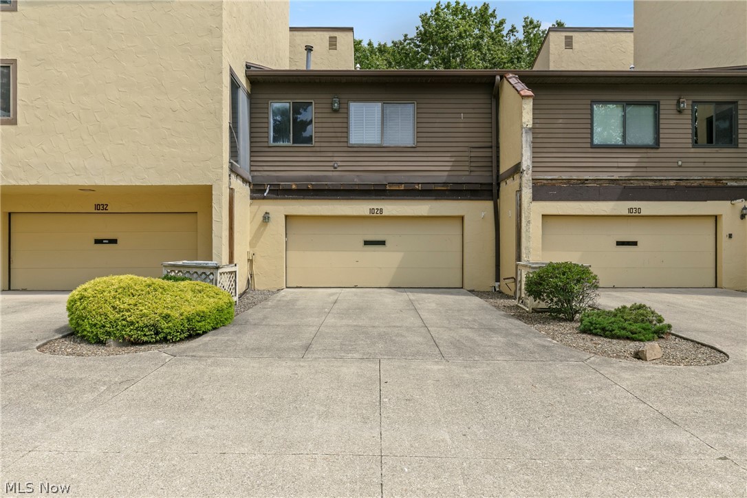 1028 Hampton Ridge Drive Akron OH 44313