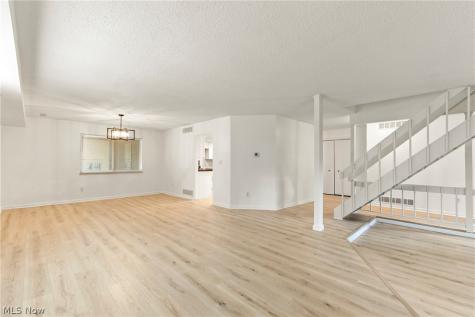 1028 Hampton Ridge Drive Akron OH 44313