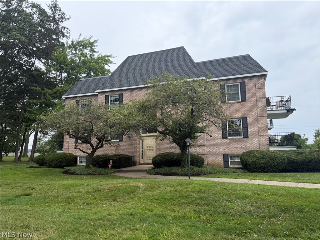 1155 Charter Oak Lane Westlake OH 44145