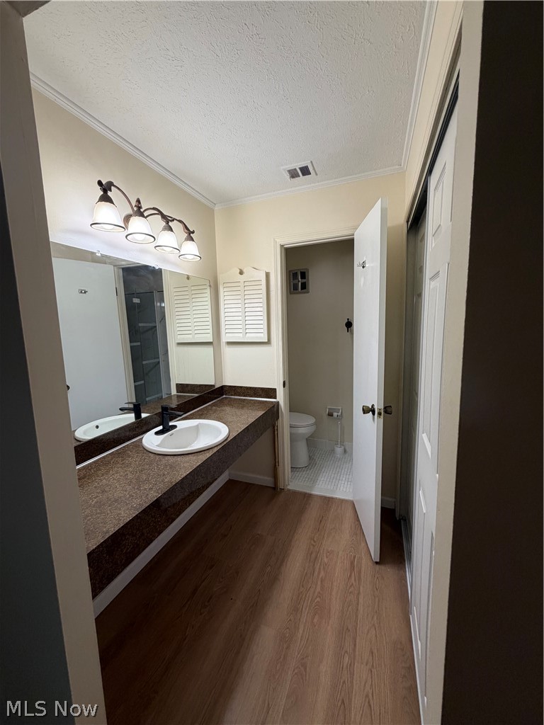 1155 Charter Oak Lane Westlake OH 44145