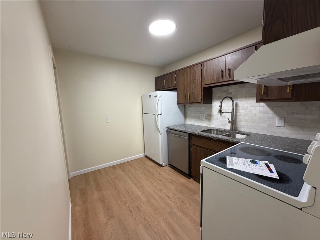 1155 Charter Oak Lane Westlake OH 44145