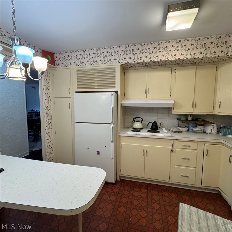 275 N Portage Path Akron OH 44303