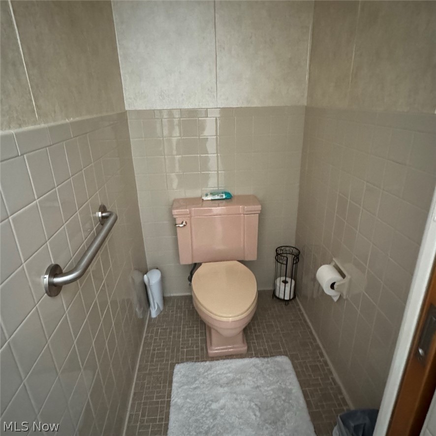 275 N Portage Path Akron OH 44303