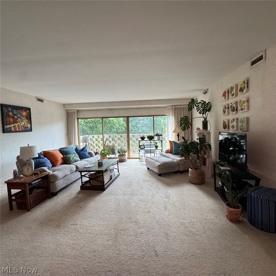275 N Portage Path Akron OH 44303