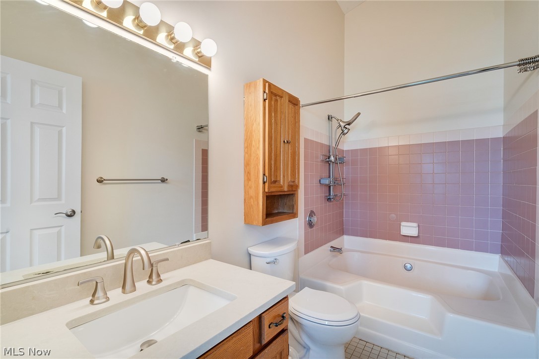 3815 Mercedes Place Canfield OH 44406