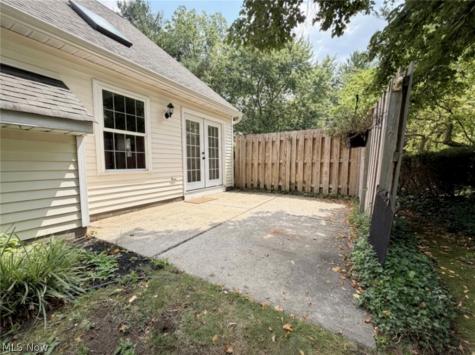 5830 Ridgeview Lane Willoughby OH 44094