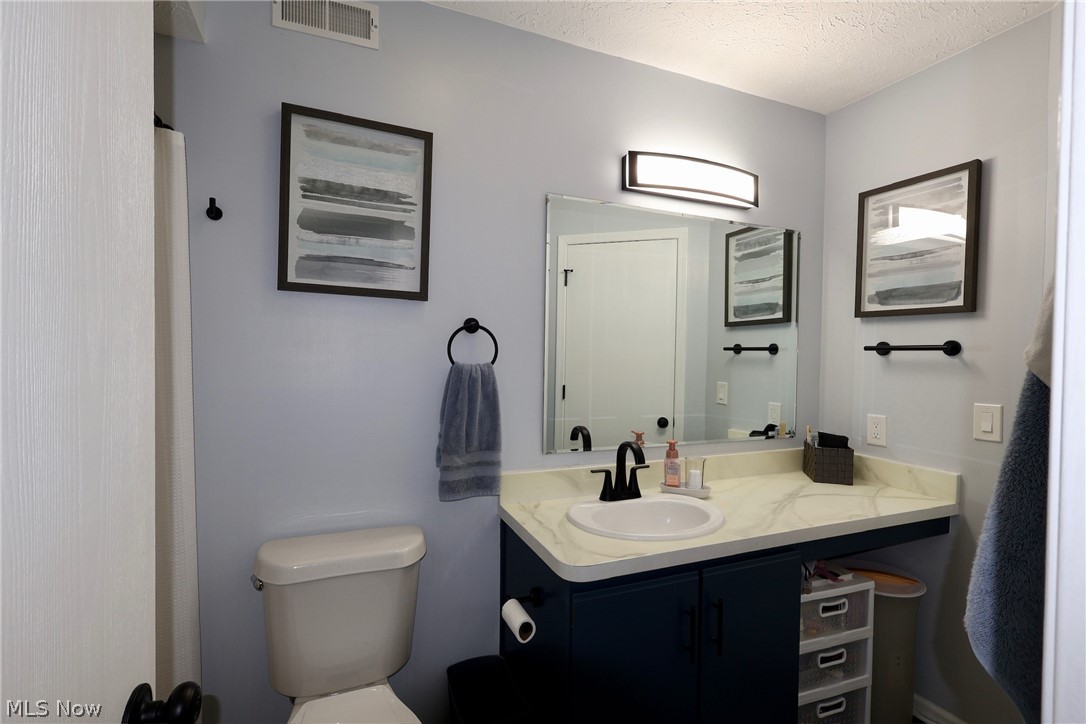 3389 Ivy Hill Circle Cortland OH 44410