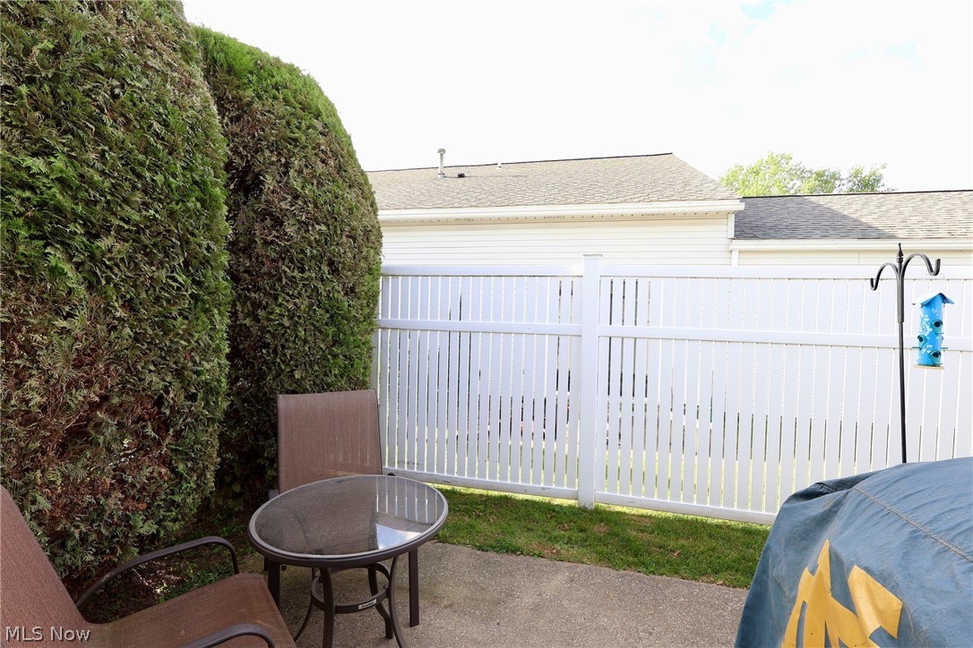 3389 Ivy Hill Circle Cortland OH 44410