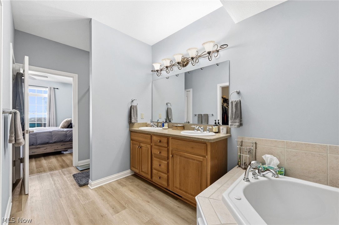 5067 Shepherds Glen Willoughby OH 44094