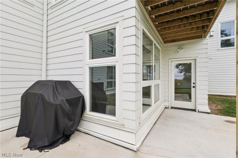 280 Buckeye Drive Sheffield Lake OH 44054