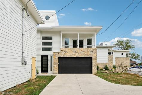 280 Buckeye Drive Sheffield Lake OH 44054