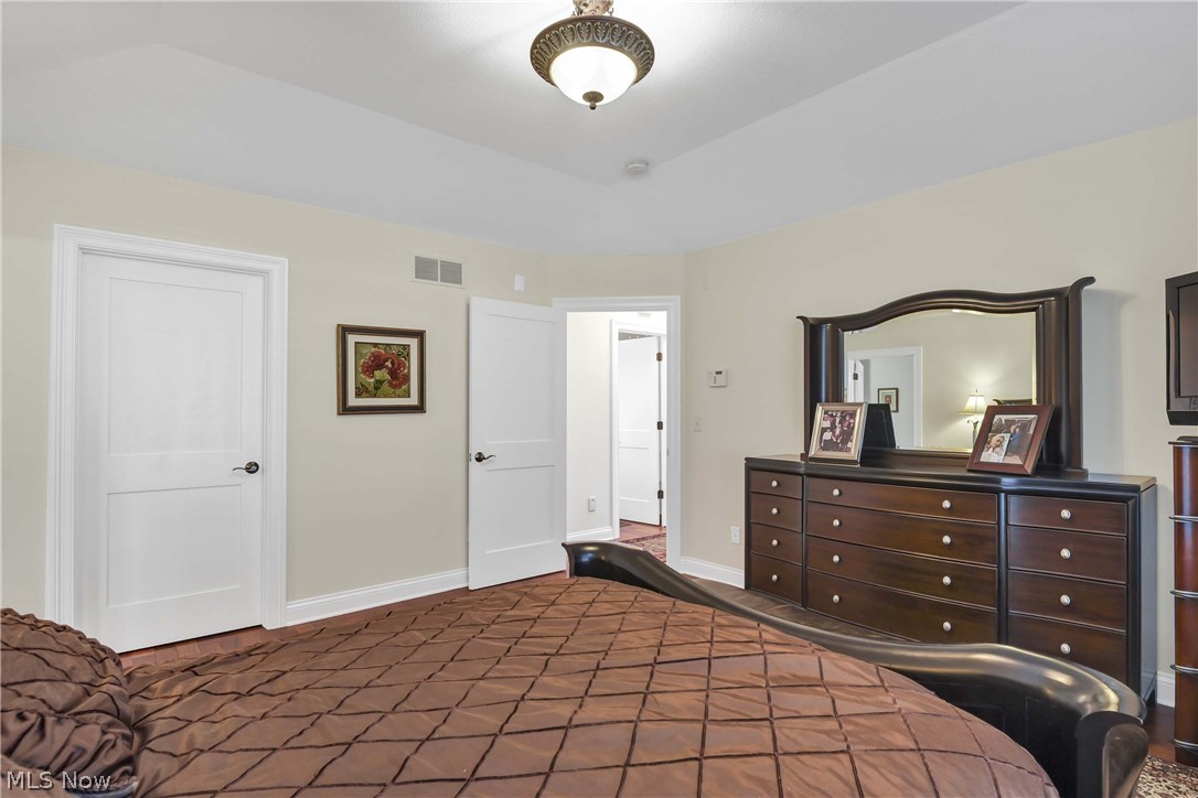317 Halstead Lane Westlake OH 44145