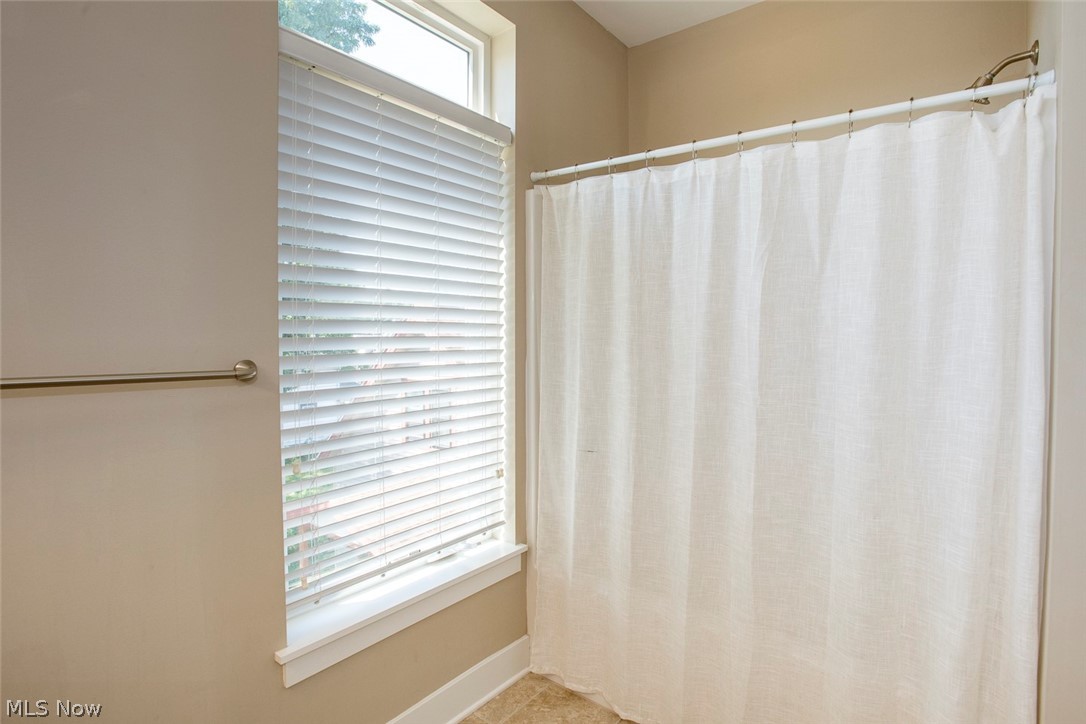 7309 Gateway Court Cleveland OH 44102