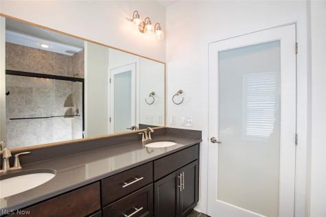 7309 Gateway Court Cleveland OH 44102