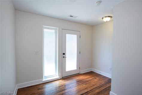 7309 Gateway Court Cleveland OH 44102
