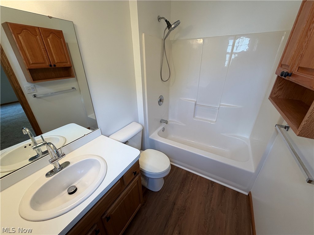 5298 Queen Ann Way Painesville OH 44077