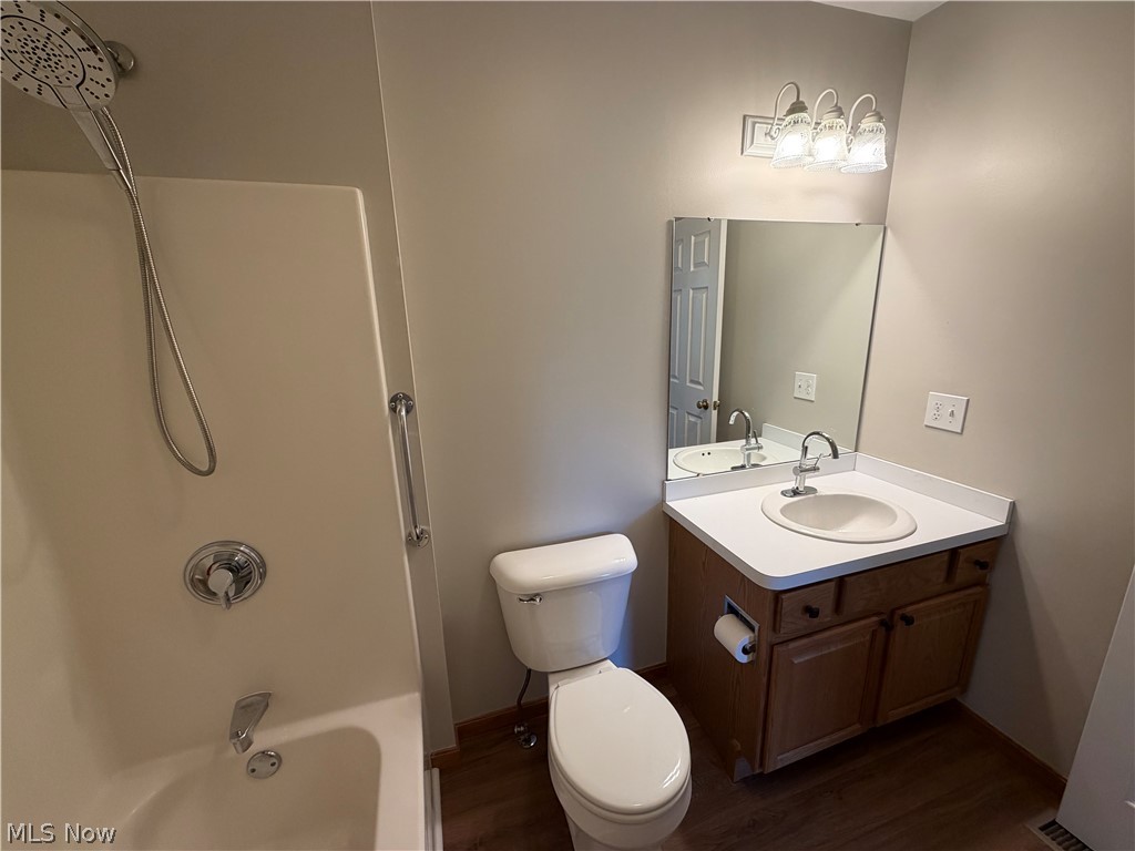 5298 Queen Ann Way Painesville OH 44077