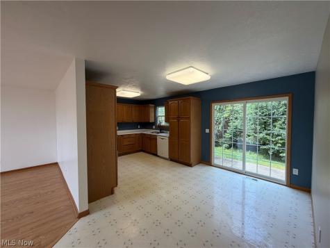 5298 Queen Ann Way Painesville OH 44077