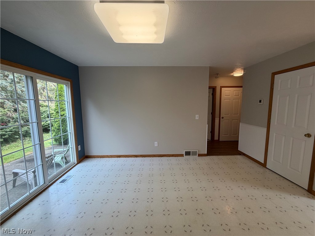5298 Queen Ann Way Painesville OH 44077