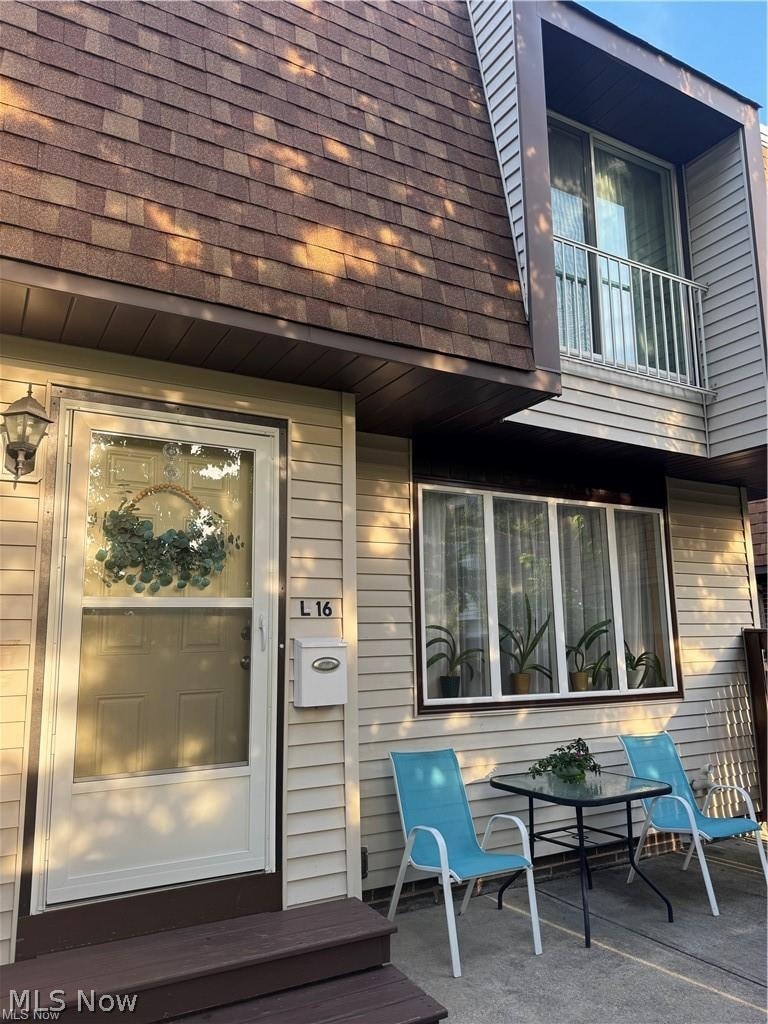 Parma OH, 6468 State Road, Unit L16