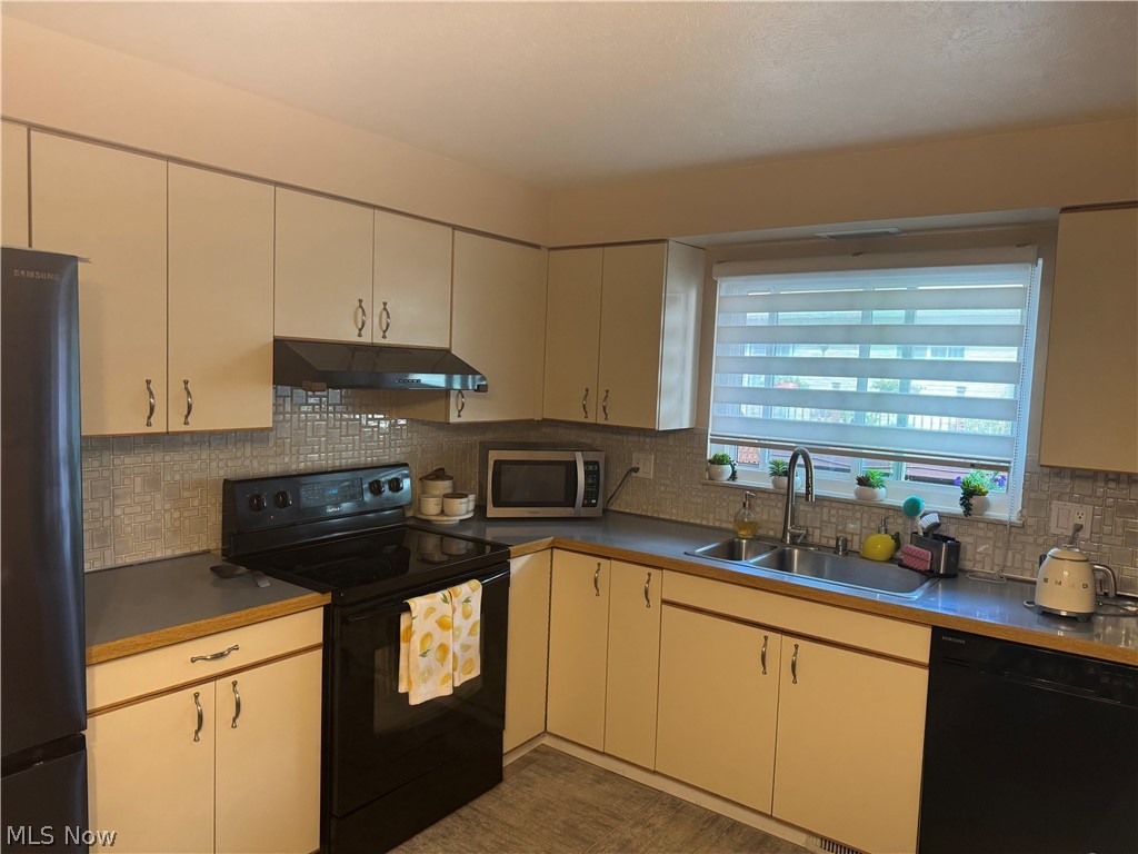 6468 State Road Parma OH 44134
