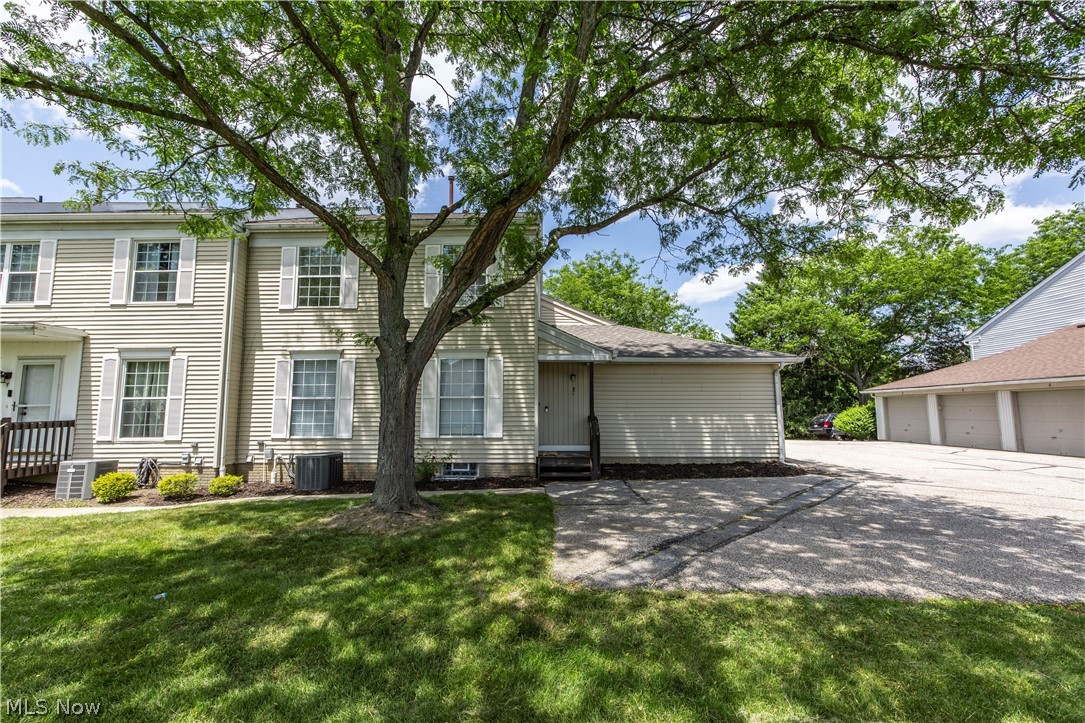 2796 Mull Avenue Copley OH 44321