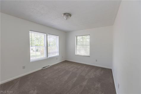 2796 Mull Avenue Copley OH 44321
