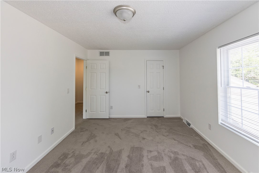2796 Mull Avenue Copley OH 44321