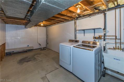 2796 Mull Avenue Copley OH 44321