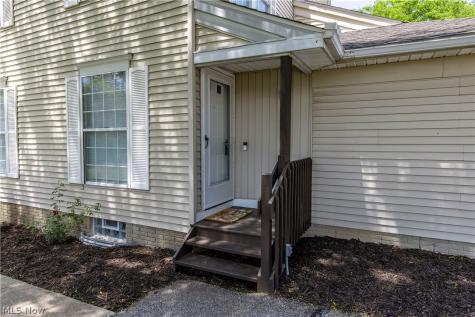 2796 Mull Avenue Copley OH 44321