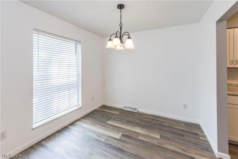 2796 Mull Avenue Copley OH 44321