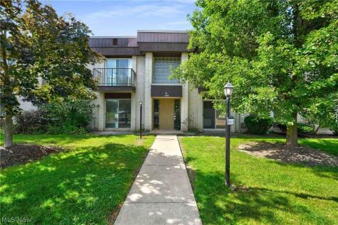 8635 N Akins Road North Royalton OH 44133