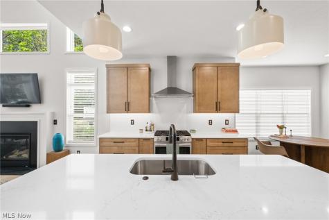 123 Town Centre Drive Broadview Heights OH 44147