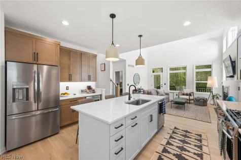 123 Town Centre Drive Broadview Heights OH 44147