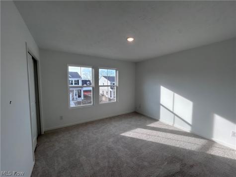 5081 Shepherds Glen Willoughby OH 44094