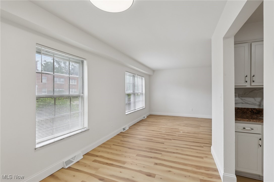 3279 Warrensville Center Road Shaker Heights OH 44122